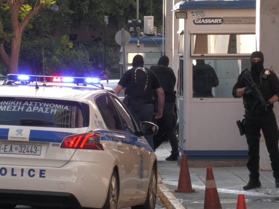 Η μεταγωγή του Παλαιστίνιου στην ΓΑΔΑ / Orange News Agency