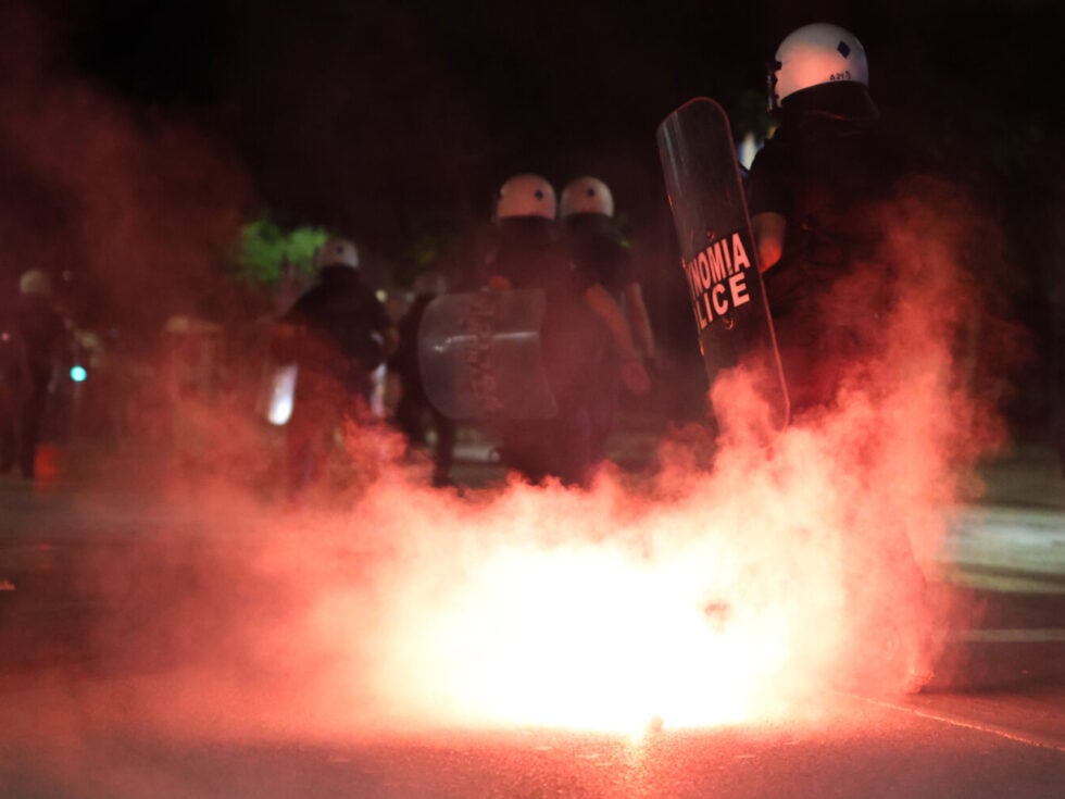 Επεισόδια στη Λάρισα έξω από το σπίτι του μεγαλομέτοχου της ΑΕΛ / larissanet.gr