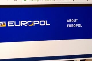 Απατηλό mail «από την Αστυνομία και τη Europol» στέλνεται μαζικά στους πολίτες – Τι πρέπει να προσέξουμε