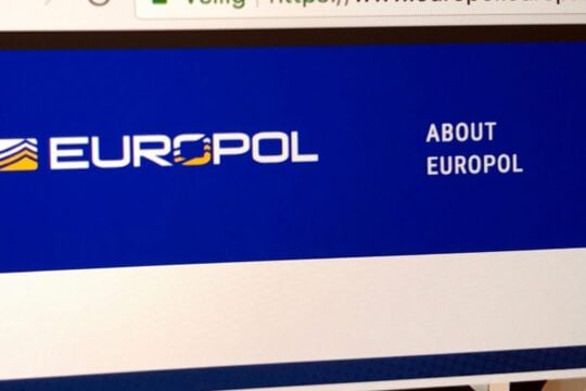 Απατηλό mail «από την Αστυνομία και τη Europol» στέλνεται μαζικά στους πολίτες – Τι πρέπει να προσέξουμε
