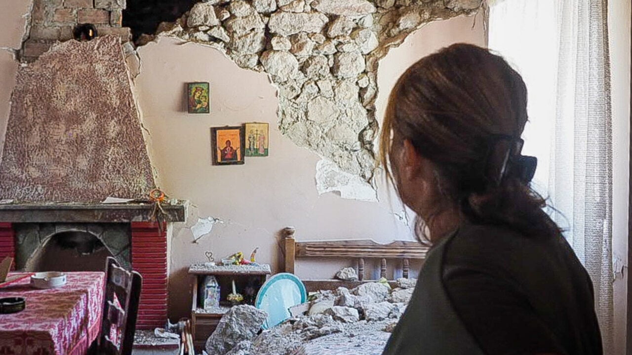Σεισμός στην Εύβοια: Προσωρινά μη κατοικήσιμα 15 σπίτια – Πώς εξελίσσεται η μετασεισμική ακολουθία