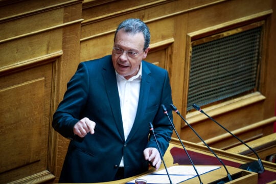 Φάμελλος: «Στόχος σας είναι χρεωκοπημένοι και αδύναμοι πολιτικά δήμοι για να ελέγχονται από το καθεστώς»