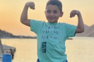 Ο μικρός Γιάννης που έχασε την άνιση μάχη με τον καρκίνο / cyclades24.gr