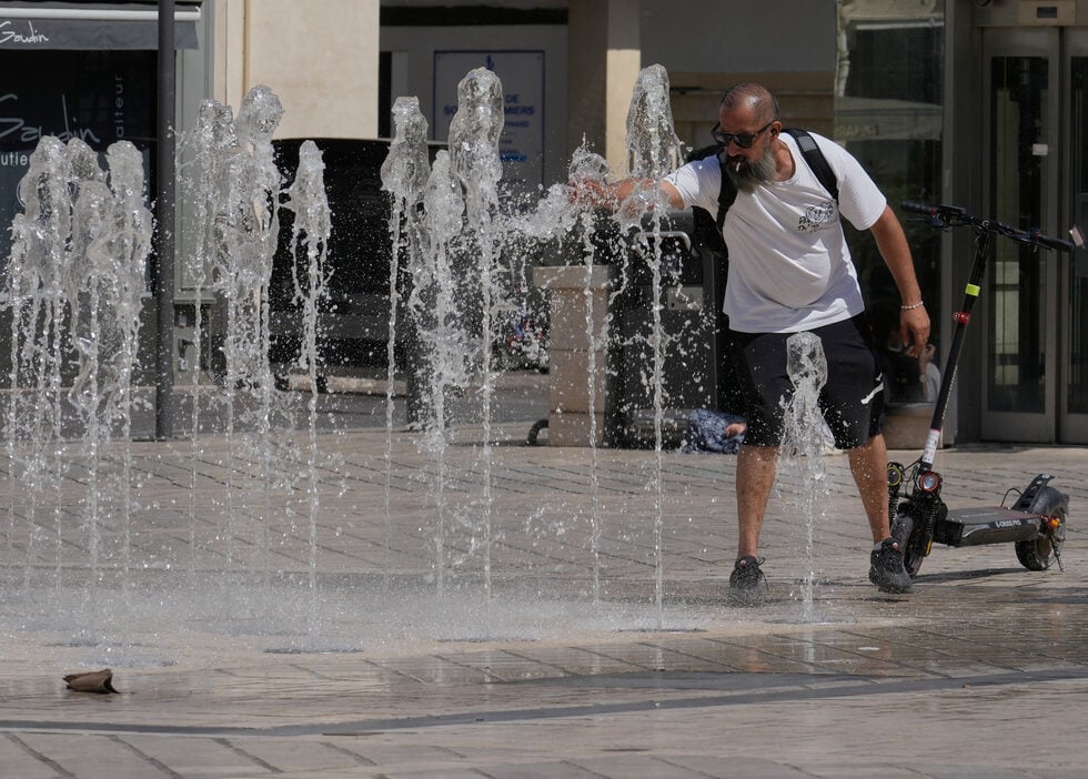Ευρωπαϊκή τραγωδία από τον καύσωνα: Πάνω από 1.000 μη αναμενόμενοι θάνατοι στη Γαλλία – Δραματικά ρεκόρ θερμοκρασίας
