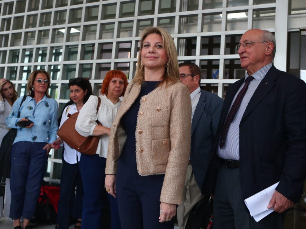 «Ελπίδα για τη Δημοκρατία»: Τα 9 πρόσωπα του Πολιτικού Συμβουλίου στο κόμμα Καρυστιανού