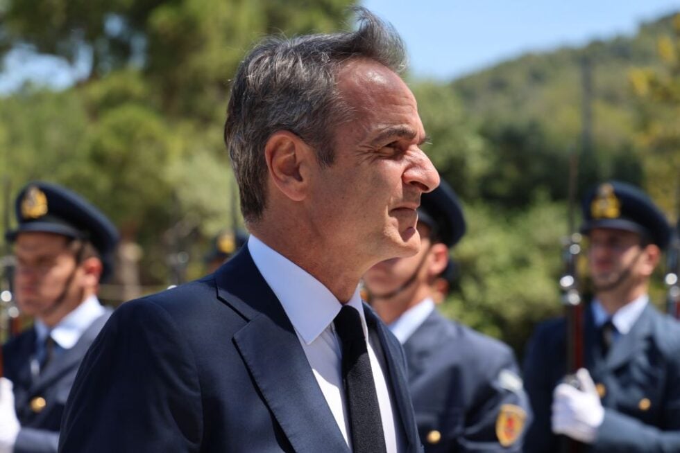 Το τελευταίο αντίο στον Γιώργο Σουφλιά: Παρόντες Μητσοτάκης, Καραμανλής και Παυλόπουλος [εικόνες]