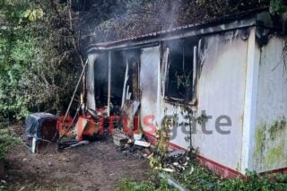 Τραγωδία στην Κόνιτσα: Τα τέσσερα νεκρά αδέλφια ζούσαν στο κοντέινερ από τον σεισμό του 1996