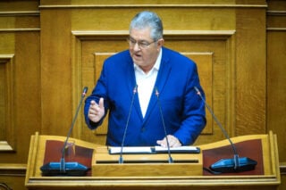 Κουτσούμπας από Βουλή: «Εκλογικός νόμος με χαρακτηριστικά παπατζή, ή αλλιώς εκλογικό τζογάρισμα»