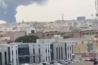 Το αεροδρόμιο του Κουβέιτ επλήγη από ιρανικά drones – Τραυματίες και υλικές ζημιές [βίντεο]