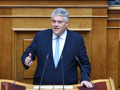Διαφοροποίηση Χρυσομάλλη στη Βουλή: Έθεσε θέμα αντισυνταγματικότητας σε διάταξη του Κώδικα Τοπικής Αυτοδιοίκησης
