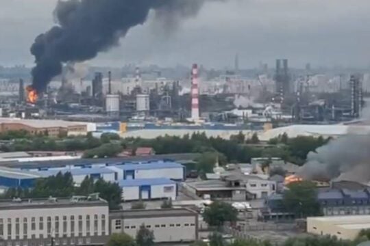 Η Ουκρανία εξαπέλυσε τη μεγαλύτερη επίθεση στη Μόσχα εδώ και δύο χρόνια [βίντεο]