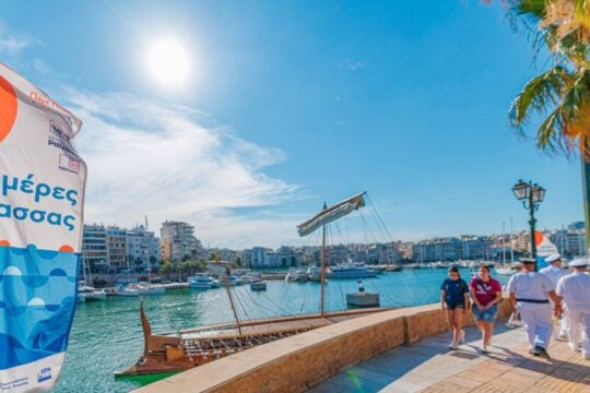 Στον Πειραιά η ιστορική τριήρης «Ολυμπιάς», πλοίο-σύμβολο του Πολεμικού Ναυτικού [εικόνες]