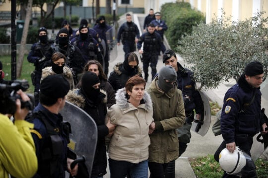 Προσφυγικά: Κείμενο της Πόλα Ρούπα – Στήριξη στον απεργό πείνας Αριστοτέλη Χαντζή 