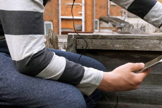 Βρετανία: Ο Στάρμερ απαγορεύει τα social media στους κάτω των 16 – «Ξεκάθαρα η σωστή επιλογή»