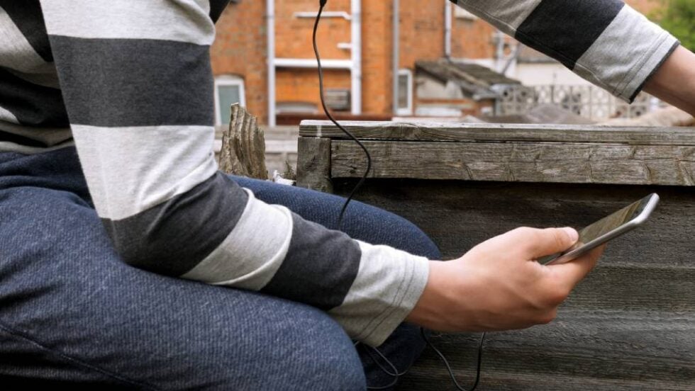 Βρετανία: Ο Στάρμερ απαγορεύει τα social media στους κάτω των 16 – «Ξεκάθαρα η σωστή επιλογή»