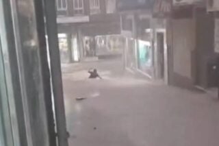 Χάος στη νότια Ισπανία μετά από ξαφνικές πλημμύρες – Ποτάμια οι δρόμοι, παρασύρθηκαν πεζοί [βίντεο]