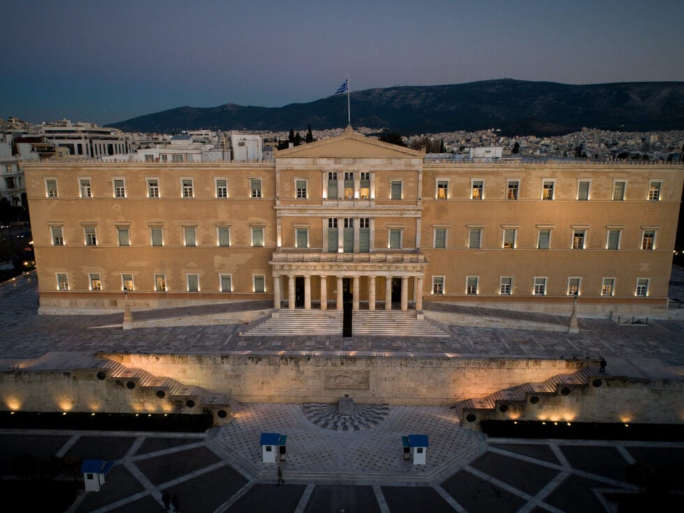 Δημοσκόπηση ALCO: Σε μονοψήφιο ποσοστό η διαφορά ΝΔ με ΕΛΑΣ – 23,3% έναντι 14,2%