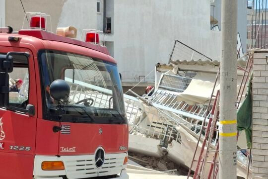 Πολυκατοικία στα Πετράλωνα – κόρη ενοίκου: Η μαμά μου είδε τη ζωή της να γίνεται χαλάσματα [βίντεο]
