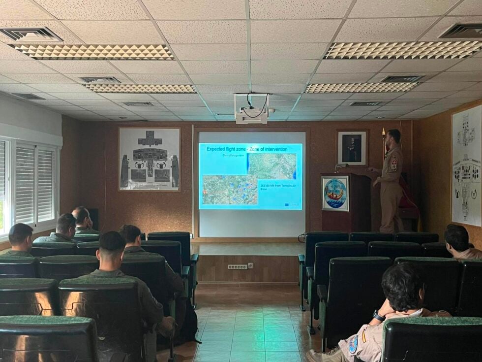 Δύο ελληνικά πυροσβεστικά αεροσκάφη επιχειρούν στις μεγάλες φωτιές της Ισπανίας [εικόνες – βίντεο]