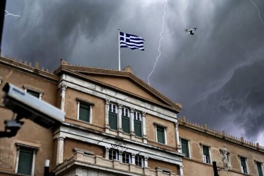 Η τριπλέτα της ανασφάλειας του Μητσοτάκη