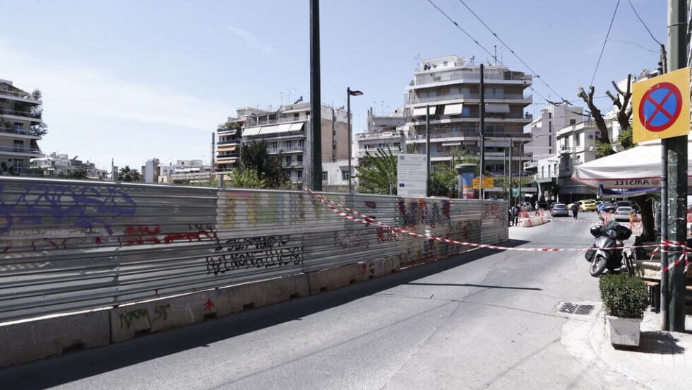 Ρωγμές σε σπίτια στην Κυψέλη: Οι δύο… βόμβες που πέταξε η «Ελληνικό Μετρό» για τη Γραμμή 4