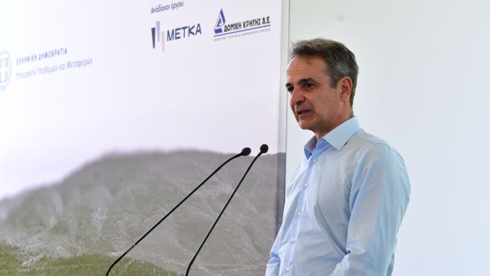 Κόμβος Σκαραμαγκά: Θριαμβολογία με την υπογραφή της σύμβασης – Αίνιγμα το εύρος της περιοχής που θα ευνοηθεί