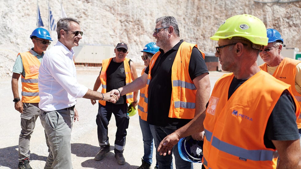 Εγκαινίων αθλιότης…