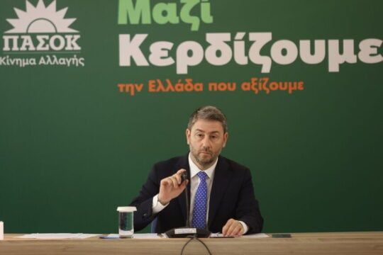 ΠΑΣΟΚ: Με το μυαλό στην κάλπη και το βλέμμα στην Ελλάδα του 2030