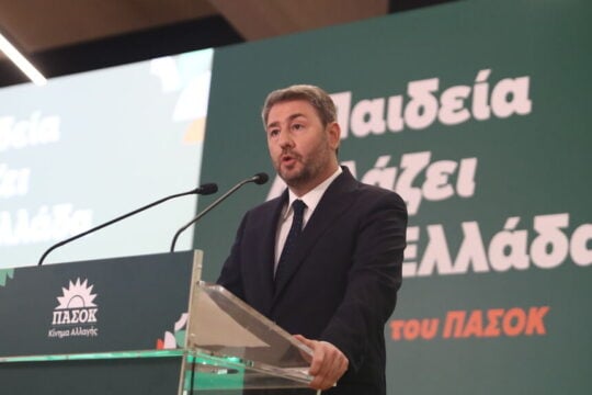 ΠΑΣΟΚ: 5+1 δεσμεύσεις για μια ισχυρή δημόσια Παιδεία