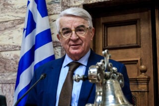 «Μπαζώνουν» και το Predator