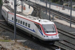 Κρατική αδιαφορία: Τριάμισι χρόνια μετά τα Τέμπη, το σύστημα προστασίας συρμών και αυτόματης πέδησης δεν λειτουργεί πουθενά