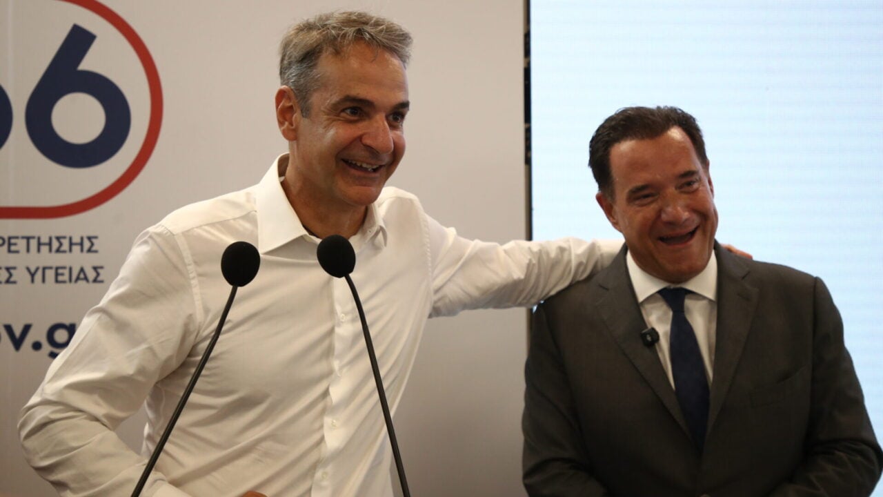Novartis: Κάλυψη Μαξίμου σε Άδωνη μετά τις καταγγελίες Σαλμά – «Προφανώς παραμένει στη θέση του»