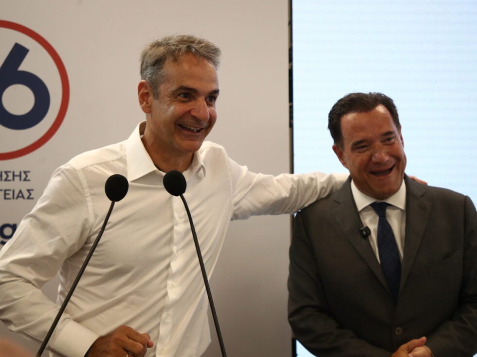 Novartis: Κάλυψη Μαξίμου σε Άδωνη μετά τις καταγγελίες Σαλμά – «Προφανώς παραμένει στη θέση του»