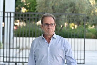 Στο Μικτό Ορκωτο Εφετείο Αθηνών ο ηθοποιός και σκηνοθέτης Δημήτρης Λιγνάδης, που κρίνεται σε δεύτερο βαθμό για υποθέσεις βιασμού ανηλίκων. Πέμπτη 2 Ιουλίου 2026 (ΜΙΧΑΛΗΣ ΠΑΠΑΝΙΚΟΛΑΟΥ / EUROKINISSI)
