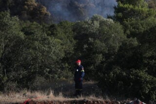 Καμπανάκι για τις πυρκαγιές σήμερα: Υψηλός κίνδυνος σε Αττική, Εύβοια, Κρήτη