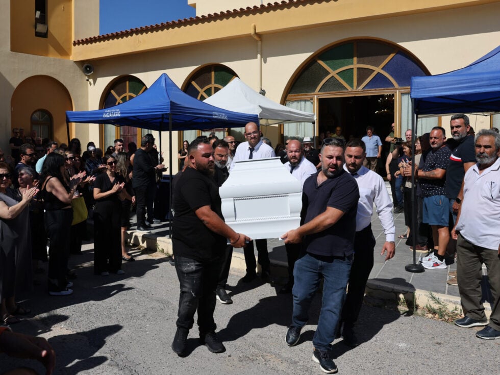 Το τελευταίο «αντίο» στη δημοσιογράφο Μαρία Αντωνογιαννάκη [εικόνες]