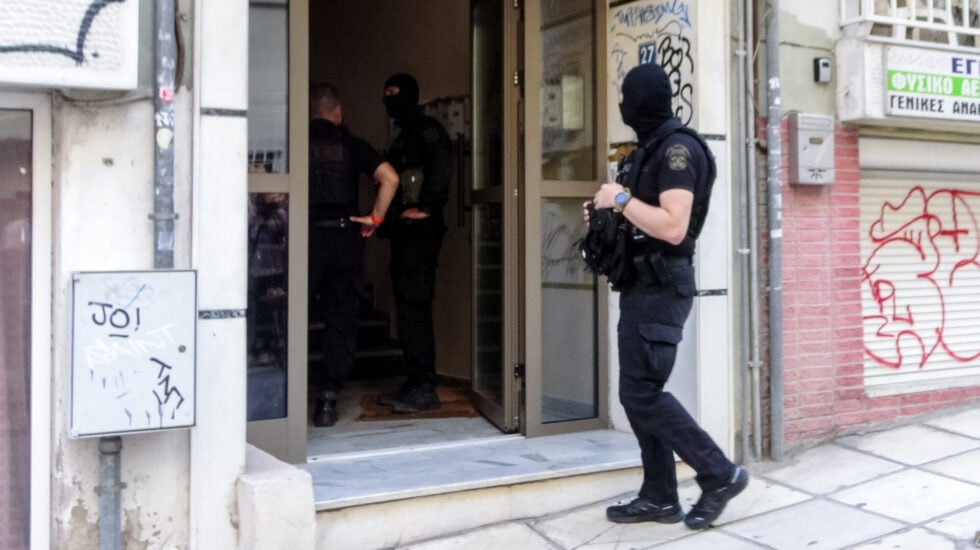 Θεσσαλονίκη: Πώς έγιναν οι εμπρηστικές επιθέσεις με θύμα τη Βάγια Νέστορα – Ποιοι είναι οι τρεις συλληφθέντες