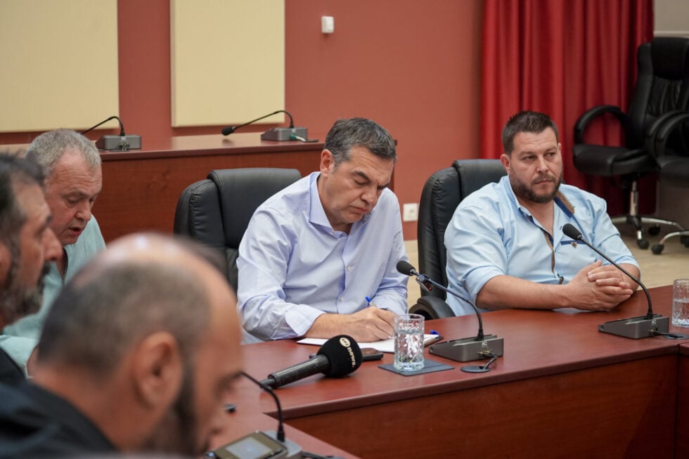 Τσίπρας από τη Λέσβο: «Πατριωτική μας ευθύνη το να κρατήσουμε ζωντανή την πρωτογενή παραγωγή»
