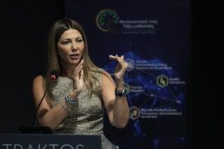 Τυφώνας στην Ανωτάτη Σχολή Καλών Τεχνών για την πρυτανική διοίκηση