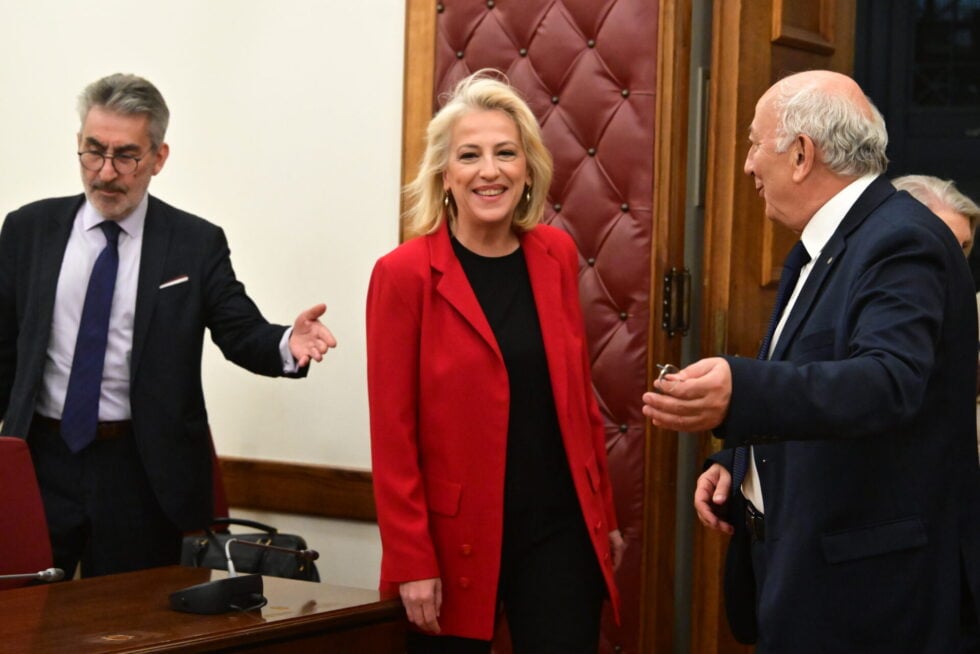 ΣΥΡΙΖΑ: Πρόεδρος της Κ.Ο. η Ρένα Δούρου με 7 από τις 8 ψήφους