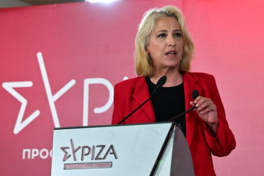 Μεσίστιο παρόν. Μέλλον;
