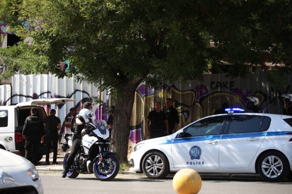 Εντοπισμός βαλίτσας με ανθρώπινα μέλη σε εγκαταλελειμμένο κτήριο στην Κυψέλη, Σάββατο 18 Ιουλίου 2026 (ΔΑΝΑΗ ΔΑΥΛΟΠΟΥΛΟΥ/EUROKINISSI)