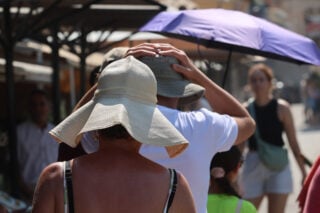 Καύσωνας 72 ωρών: 43άρια και απότομη αλλαγή την Πέμπτη με βροχές και καταιγίδες