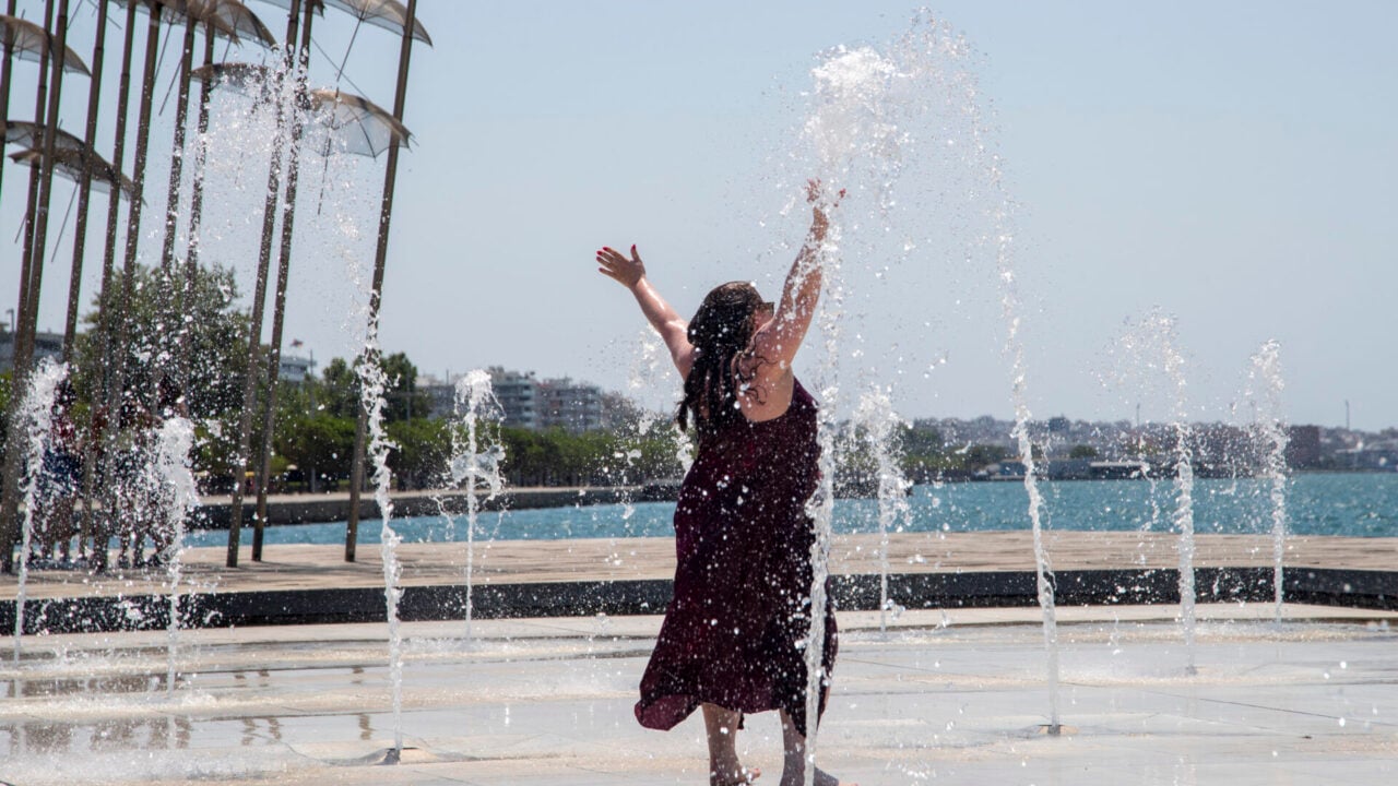 Καύσωνας πλήττει τη χώρα (ΜΟΤΙΟΝΤΕΑΜ/ΒΕΡΒΕΡΙΔΗΣ ΒΑΣΙΛΗΣ)