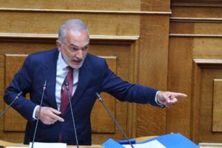 Το φάντασμα της Novartis πάνω από το Μαξίμου: Ο Σαλμάς βγάζει από το αρχείο την εμπλοκή Γεωργιάδη