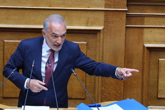 Το φάντασμα της Novartis πάνω από το Μαξίμου: Ο Σαλμάς βγάζει από το αρχείο την εμπλοκή Γεωργιάδη