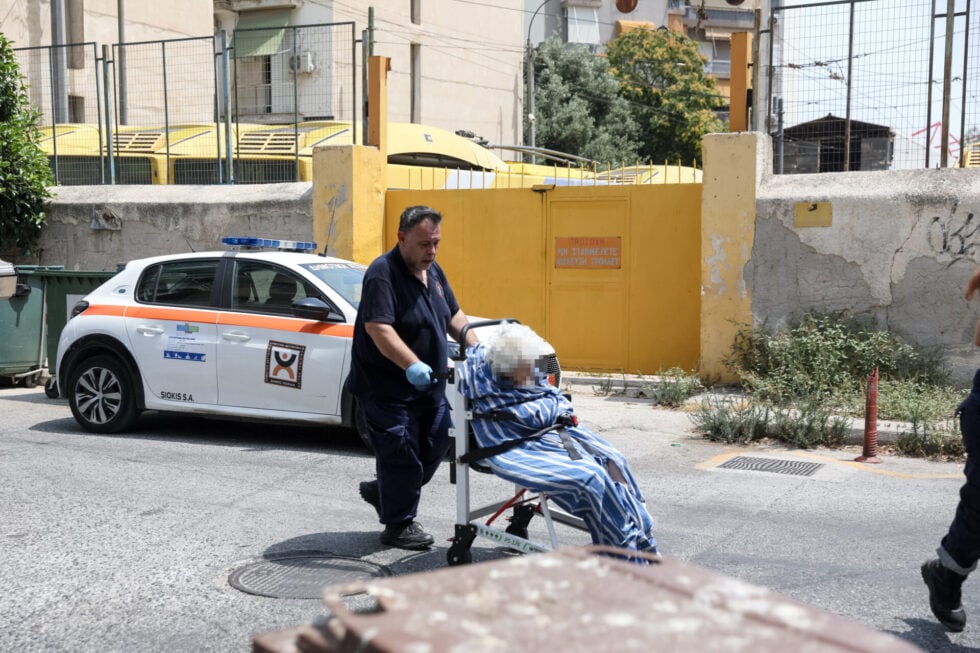 Συναγερμός στον Πειραιά: Οσμή αερίου από κλειστό βενζινάδικο – Εκκενώθηκαν πολυκατοικίες [εικόνες-βίντεο]