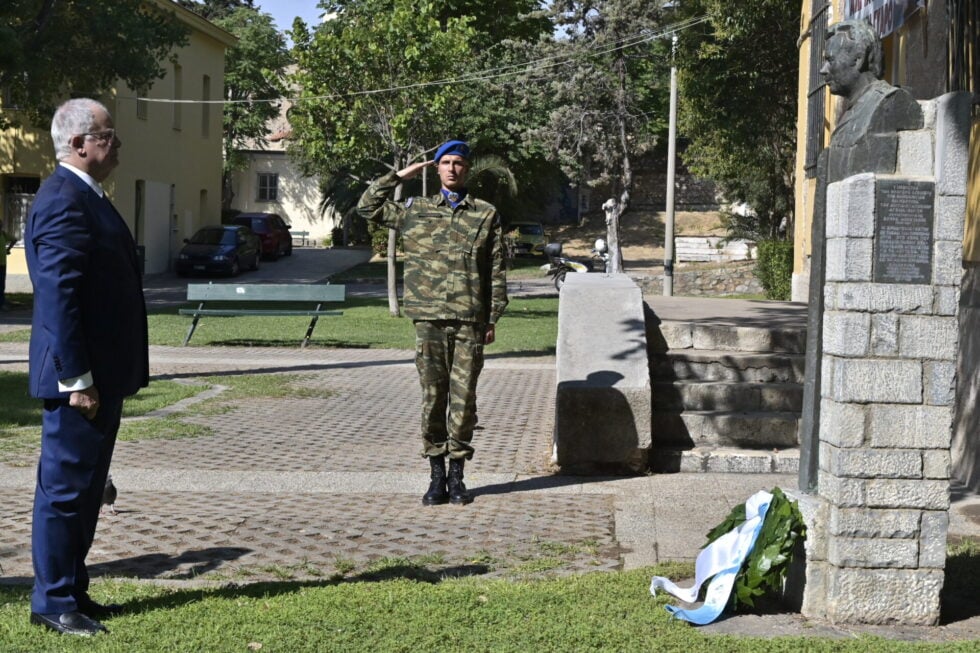 Τασούλας από τα πρώην κρατητήρια ΕΑΤ – ΕΣΑ: «Έχουμε πλέον μια Δημοκρατία έμπειρη στις σύγχρονες προκλήσεις»