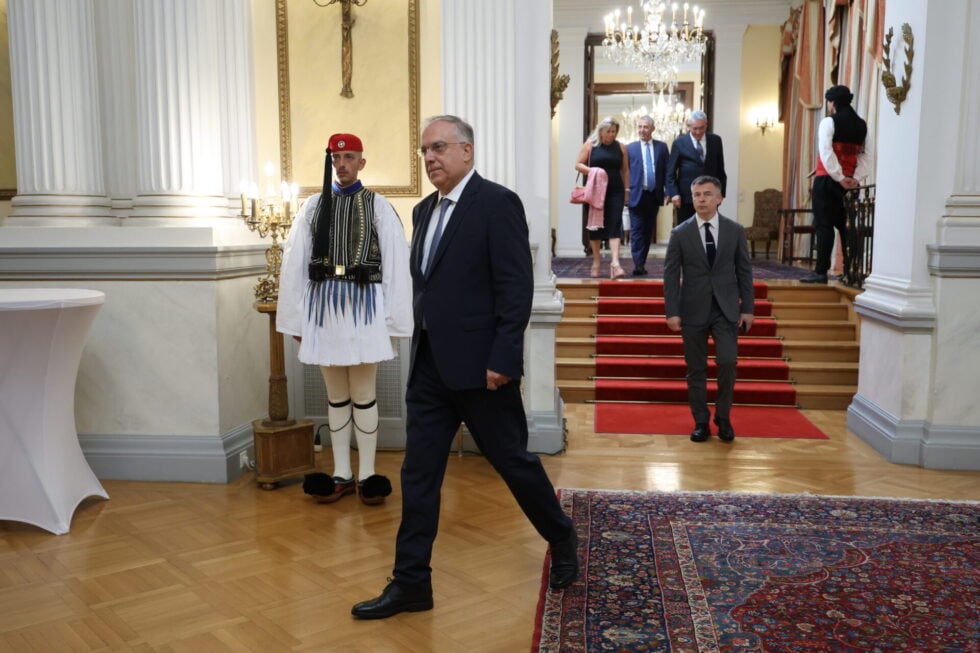 Δεξίωση για τα 52 χρόνια της Δημοκρατίας: Οι παρουσίες, οι ηχηρές απουσίες και το μήνυμα Τασούλα [εικόνες – βίντεο]