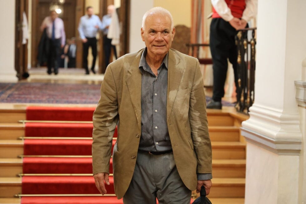Δεξίωση για τα 52 χρόνια της Δημοκρατίας: Οι παρουσίες, οι ηχηρές απουσίες και το μήνυμα Τασούλα [εικόνες – βίντεο]